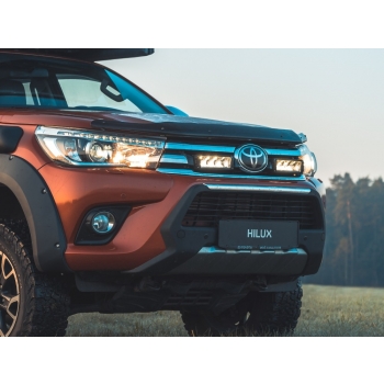 toyota_hilux_1_crop_web.jpg